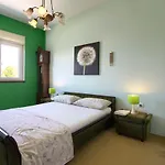 Lovely Pjacal Ii With Pool In Apartment Pula