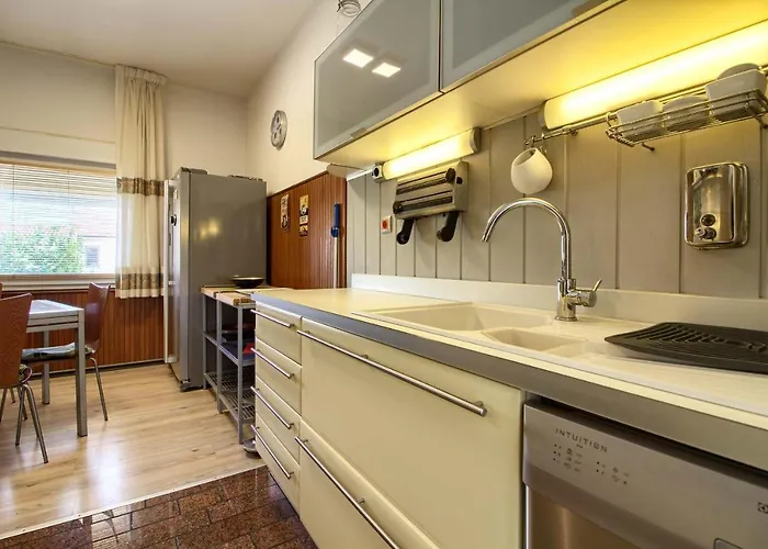 Lovely Pjacal Ii With Pool In Apartment *
