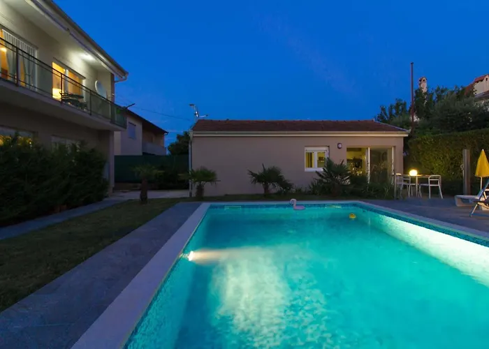 Lovely Pjacal Ii With Pool In