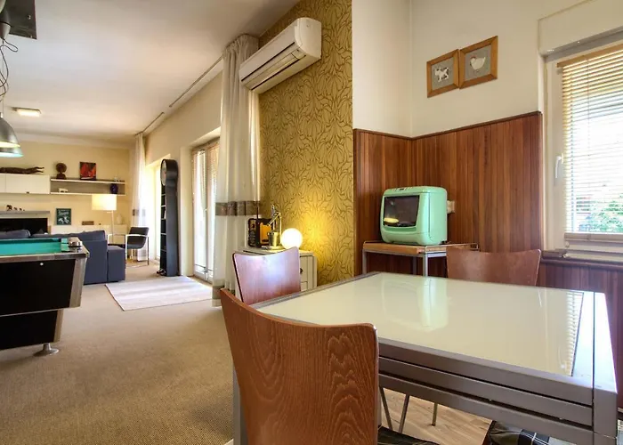 Lovely Pjacal Ii With Pool In * Пула