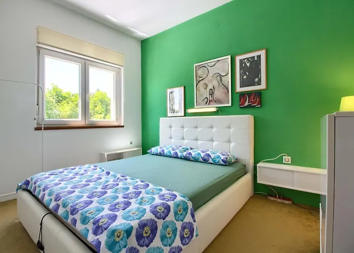 Lovely Pjacal Ii With Pool In * Пула