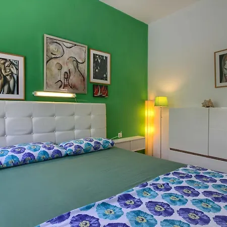 Lovely Pjacal Ii With Pool In Daire