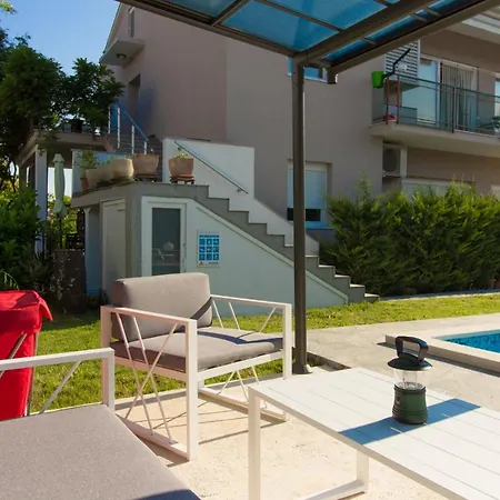 Daire Lovely Pjacal Ii With Pool In *