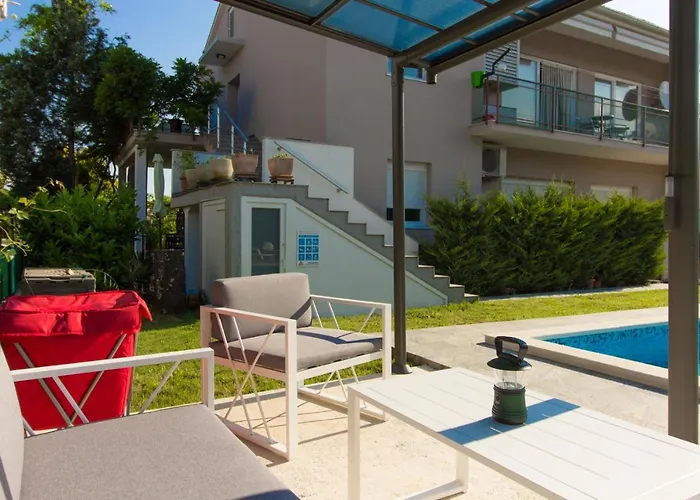Διαμέρισμα Lovely Pjacal Ii With Pool In *